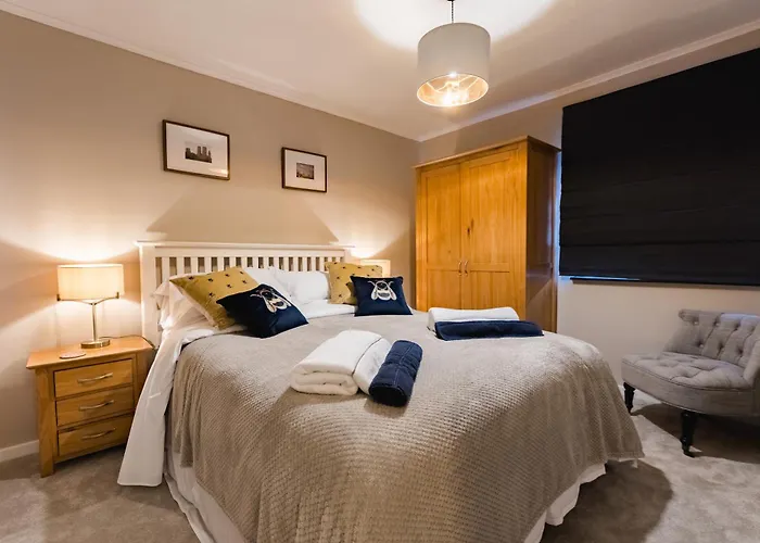Hullidays》Marina Town House